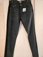 Mooie nieuwe zwarte Jeans met aan zijkant fluwelen bies L, Kleding | Dames, Broeken en Pantalons, Ophalen of Verzenden, Nieuw