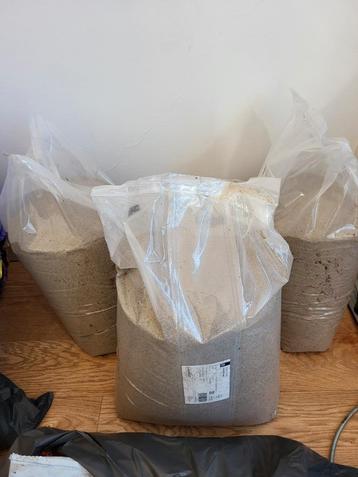 3 Zakken Kwartszand voor Kunstgras 1 betalen 3ophalen beschikbaar voor biedingen