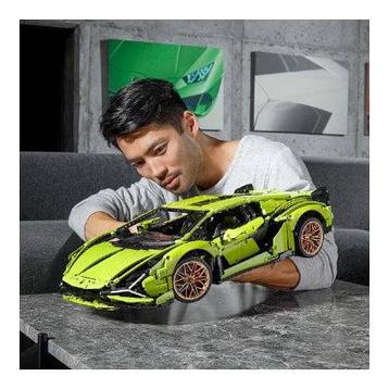 LEGO Technic Lamborghini Sián FKP beschikbaar voor biedingen