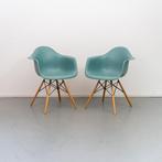 2 Vitra Eames DAR stoel Blauw onderstel hout, Niet ingevuld, Niet ingevuld, Zo goed als nieuw, Metaal