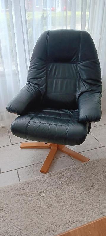 Mooie LEDEREN FAUTEUILLE / TV-STOEL beschikbaar voor biedingen