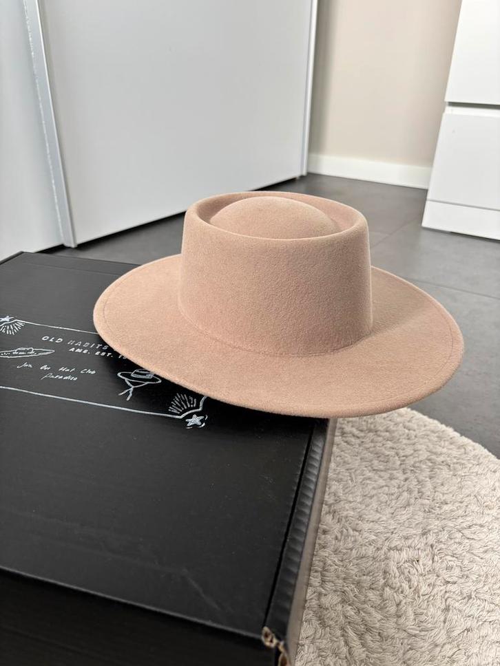 Old Habits Die Hard - the Bullfighter Dizzle Desert Hoed, Kleding | Dames, Hoeden en Petten, Zo goed als nieuw, Ophalen of Verzenden