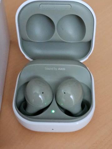 Samsung Galaxy Buds 2 - Olive/Wit - Zo Goed Als Nieuw beschikbaar voor biedingen