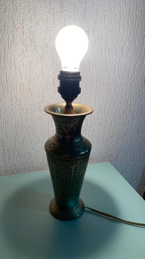 Indonesise vol koperen tafellamp, Antiek en Kunst, Antiek | Koper en Brons, Ophalen of Verzenden