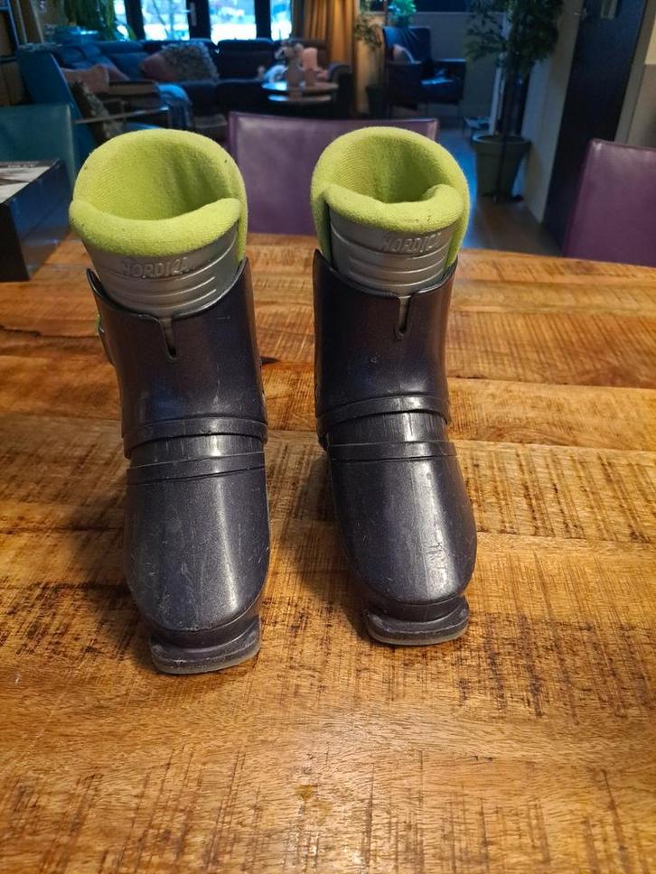 Nordica skischoenen, maat 32, makkelijke instap, Sport en Fitness, Skiën en Langlaufen, Gebruikt, Schoenen, Skiën, Nordica, Ophalen of Verzenden