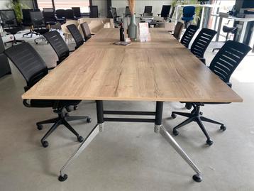 Vergadertafel AHSig luxe vergadertafels  beschikbaar voor biedingen