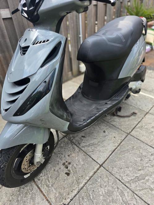 Piaggio Zip snor 2016, Fietsen en Brommers, Scooters | Peugeot, Gebruikt, Overige modellen, Ophalen