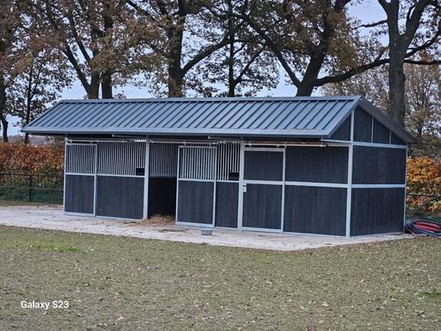BUITENSTALLEN / SCHUILSTALLEN/ PAARDENBOXEN/STALRAMENEN  ENZ, Dieren en Toebehoren, Stalling en Weidegang