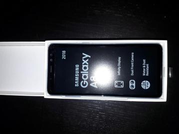 Samsung galaxy A8 nieuw in doos. beschikbaar voor biedingen