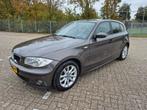 BMW 1-Serie 2.0 118I AUT 2005 Bruin, Achterwielaandrijving, 1995 cc, 4 cilinders, 1200 kg