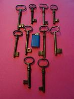 10 MOOIE  ANTIEKE SLEUTELS SLEUTEL SLOT SLOTEN KIST DEUR, Ophalen of Verzenden