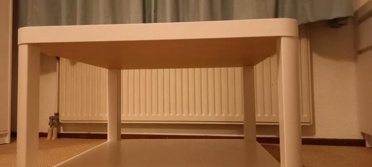 Ikea Tingby Bijzettafel - Wit - Op Wieltjes, Huis en Inrichting, Tafels | Sidetables, Zo goed als nieuw, 50 tot 75 cm, 50 tot 100 cm