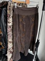 Vintage Y2K donkerbruine geborduurde corduroy lange rok, Kleding | Dames, Rokken, Vintage, Bruin, Vintage, Vintage