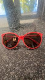 Calvin klein zonnebril rood, Sieraden, Tassen en Uiterlijk, Zonnebrillen en Brillen | Dames, Ophalen of Verzenden, Zo goed als nieuw