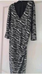 Jurk maat M zgan zilver/zwart, Kleding | Dames, Jurken, Maat 38/40 (M), Zwart, Ophalen of Verzenden, Zo goed als nieuw