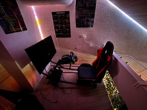 Complete playseat met tv, Spelcomputers en Games, Spelcomputers | Overige Accessoires, Zo goed als nieuw, Ophalen