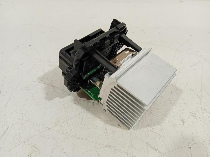 Kachelweerstand Peugeot 208, Auto-onderdelen, Elektronica en Kabels, Peugeot, Gebruikt, Herkomst onderdeel bekend, 12 maanden garantie