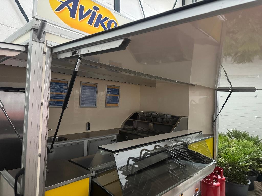 Snack/frietwagen, foodtruck, Ophalen