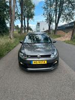 Te koop: Volkswagen Polo 2015 R-Line, handgeschakeld, grijs, Auto's, Volkswagen, 4 cilinders, Origineel Nederlands, Handgeschakeld
