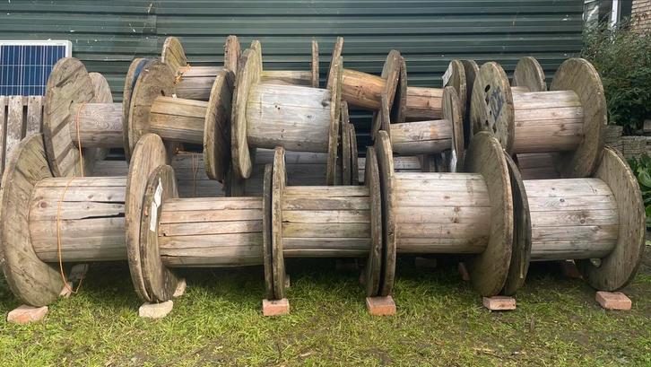 Houten haspels, Doe-het-zelf en Verbouw, Hout en Planken, Zo goed als nieuw, Overige typen, Minder dan 200 cm, Ophalen