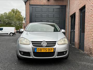 Volkswagen Jetta 1.6 75KW 2007 Grijs beschikbaar voor biedingen
