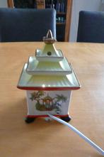 jaren '50 parfumlamp van keramiek, Ophalen of Verzenden, Gebruikt, Overige materialen, Minder dan 50 cm
