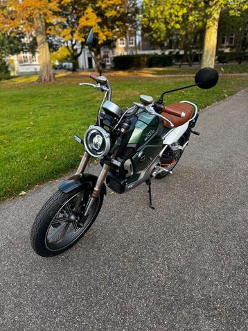 Supersoco TC Elektrische Scooter - Weinig KM! beschikbaar voor biedingen