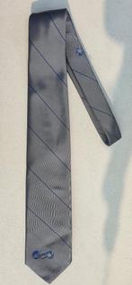 Mooie grijze stropdas van 100% silk van givenchy, Kleding | Heren, Stropdassen, Ophalen of Verzenden, Grijs