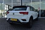 Volkswagen T-Roc 1.5 TSI Style Business|Navi|Camera|Trekhaak, Voorwielaandrijving, Electronic Stability Program (ESP), Euro 6