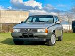 🍀Alfa Romeo 75🍀1600 carburator🍀met slechts 53330 km, Auto's, Alfa Romeo, Te koop, 4 cilinders, Zilver of Grijs, Grijs