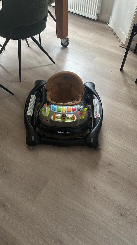 Deryan Inklapbare Loopstoel - Zo Goed Als Nieuw, Kinderen en Baby's, Overige Kinderen en Baby's, Zo goed als nieuw, Ophalen