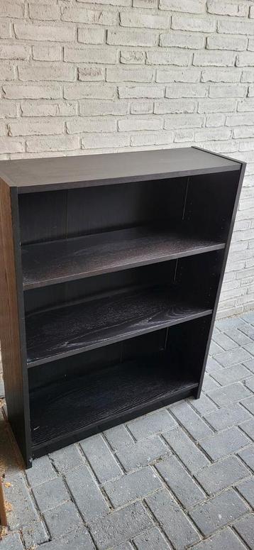 Boekenkast zwart  beschikbaar voor biedingen