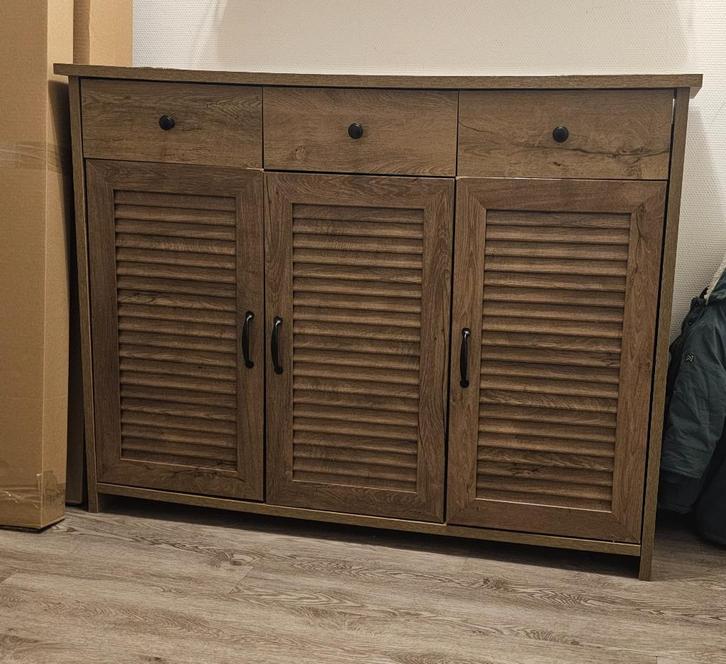 Dressoir kast bruin, Huis en Inrichting, Kasten | Dressoirs, Gebruikt, 150 tot 200 cm, 50 tot 75 cm, Met lade(s), Met deur(en)