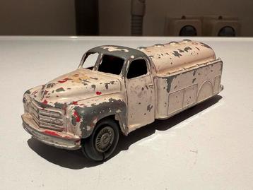 Oude Dinky Toys Tankwagen beschikbaar voor biedingen