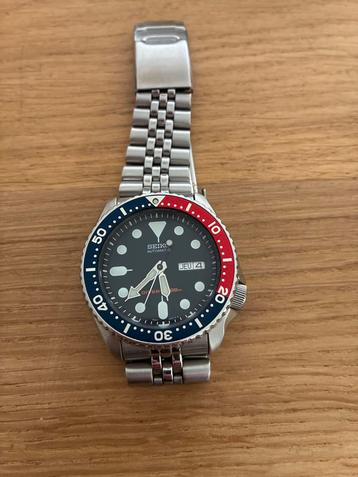 Seiko SKX009 Pepsi Diver – Compleet met doos & papieren beschikbaar voor biedingen