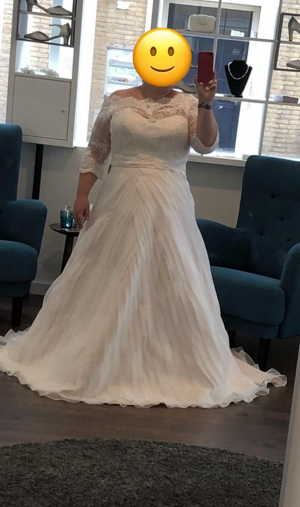 Bruidsjurk nieuw maat 46/48, Kleding | Dames, Trouwkleding en Trouwaccessoires, Zo goed als nieuw, Trouwjurk, Roze, Ophalen