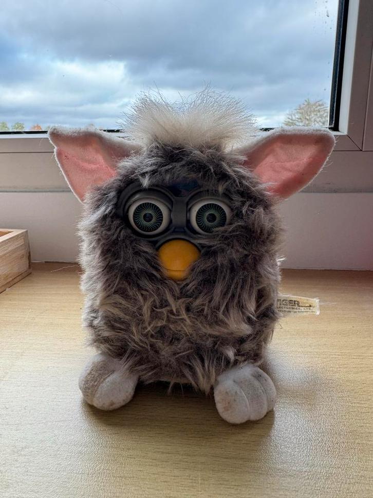 Oude Furby te koop!, Kinderen en Baby's, Speelgoed | Knuffels en Pluche, Gebruikt, Overige typen, Ophalen of Verzenden