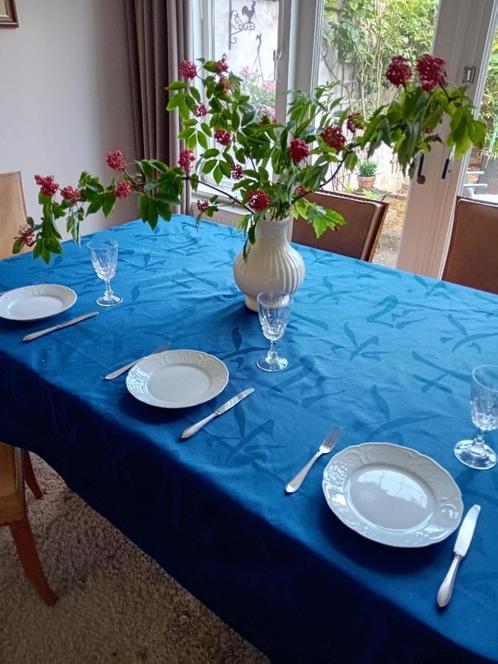 Christofle: exclusief tafelkleed, 275x170cm, blauw, Huis en Inrichting, Tafelkleden, Nieuw, Rechthoek, Binnen, Ophalen of Verzenden