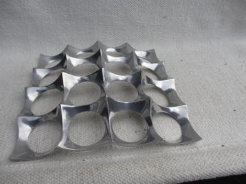 Bart van Heesch design aluminium fruitschaal beschikbaar voor biedingen