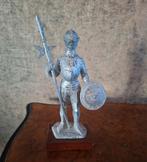 Prachtig beeldje van Ridder. Zwaar nikkel., Verzamelen, Beelden en Beeldjes, Ophalen of Verzenden, Zo goed als nieuw, Dier