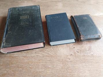 Drie oude bijbels beschikbaar voor biedingen