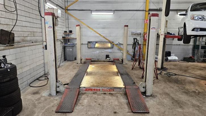 4 koloms hefbrug autobrug Koni KO4025 2500Kg, Auto diversen, Overige Auto diversen, Ophalen