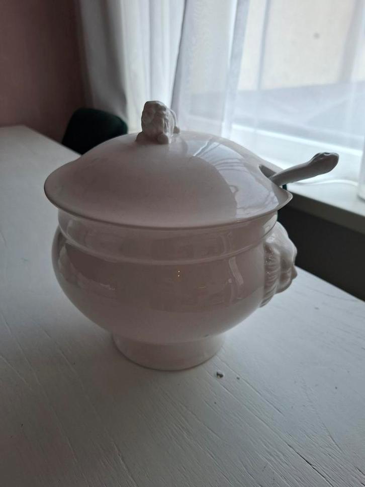 Soepterrine met soepkommen, Huis en Inrichting, Keuken | Servies, Gebruikt, Compleet servies, Effen, Porselein, Ophalen