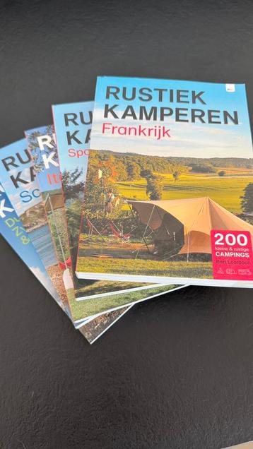 Kampeerboeken, EU set van 5, nog als nieuw beschikbaar voor biedingen
