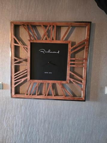 Richmond Wandklok - Eyecatcher! beschikbaar voor biedingen