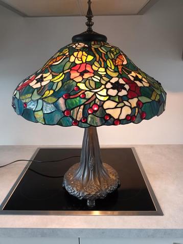 Grote tafellamp met decor papegaai H 68 cm beschikbaar voor biedingen