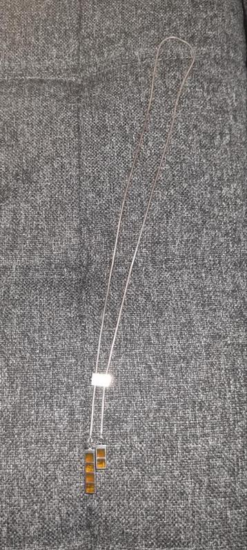 Swatch ketting met blokje van 4 en een van 2 steentjes beschikbaar voor biedingen