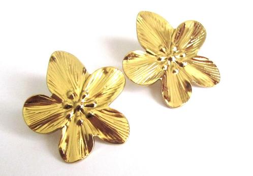 Prachtige Bloem oorbellen verguld, Sieraden, Tassen en Uiterlijk, Oorbellen, Zo goed als nieuw, Knopjes of Stekers, Goud, Verzenden