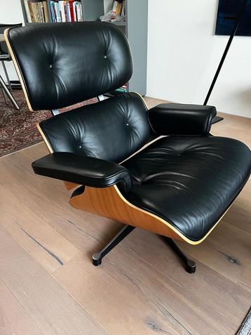 Vitra Eames Lounge Chair met Ottoman zwart Premium leder beschikbaar voor biedingen