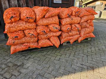 Houtsnippers bodembedekker tuinpaadjes beschikbaar voor biedingen